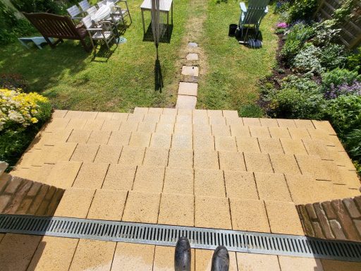 Garden Patio - After Garden patio Pressure washing